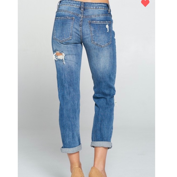 Medium Wash I&M Sweetheart Jeans - Picture 3 of 3